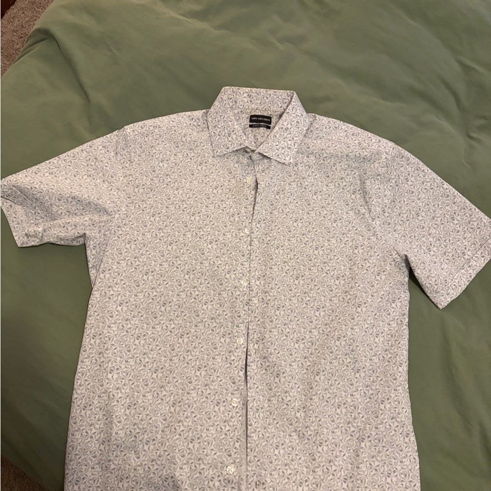 Van Heusen Light Gray Patterned Button Down Shirt - Medium 15 - 15.5 neck